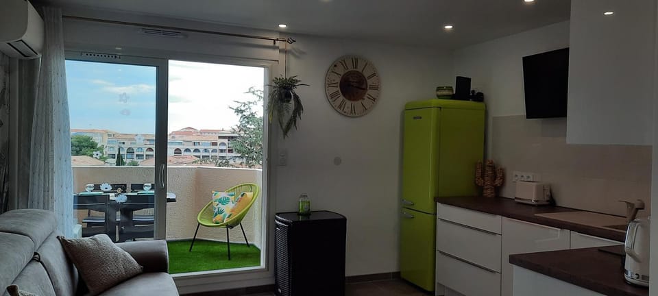 Charmant Studio Sète cosy Refait à neuf Parking Plage à pied Apartment in Occitanie