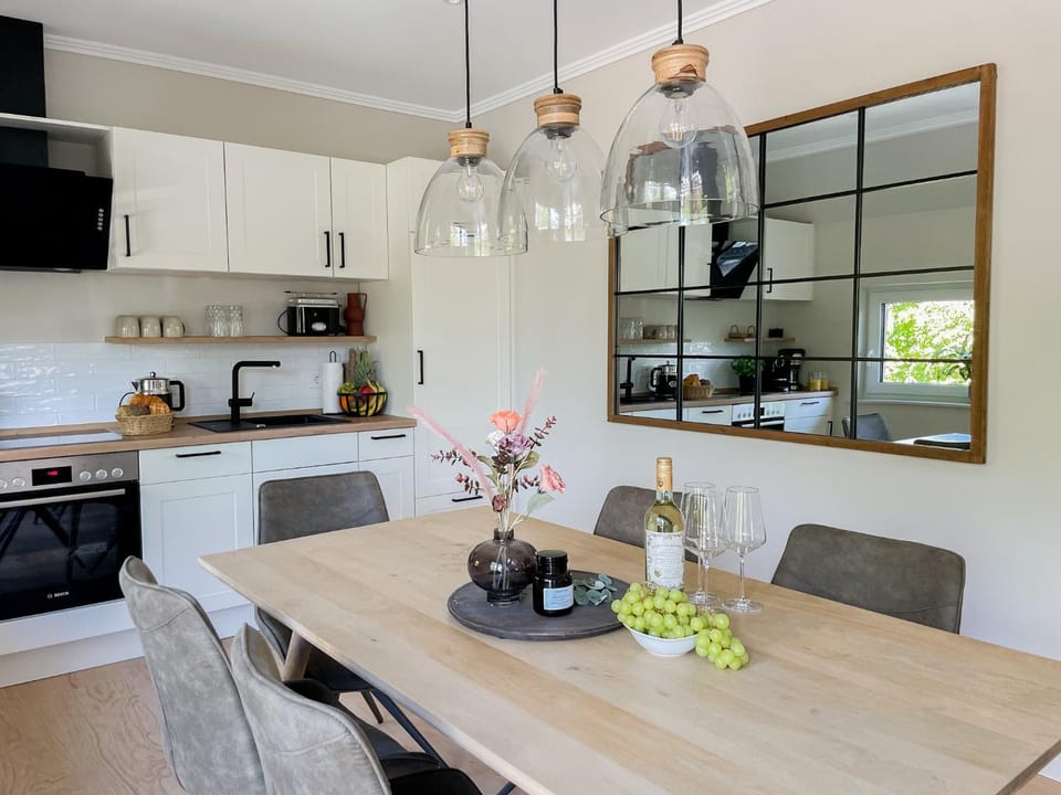 Kitchen or kitchenette, Dining area, stove, kitchen