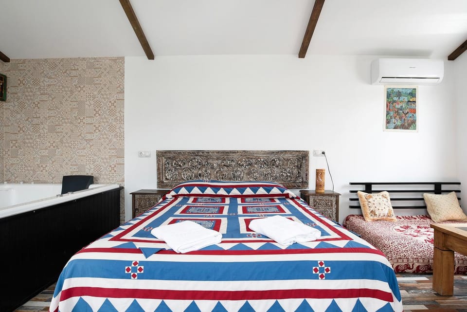 Living room, Bedroom