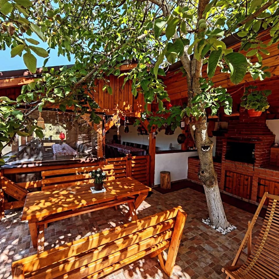 Vatra Strabunilor Nature lodge in Cluj County