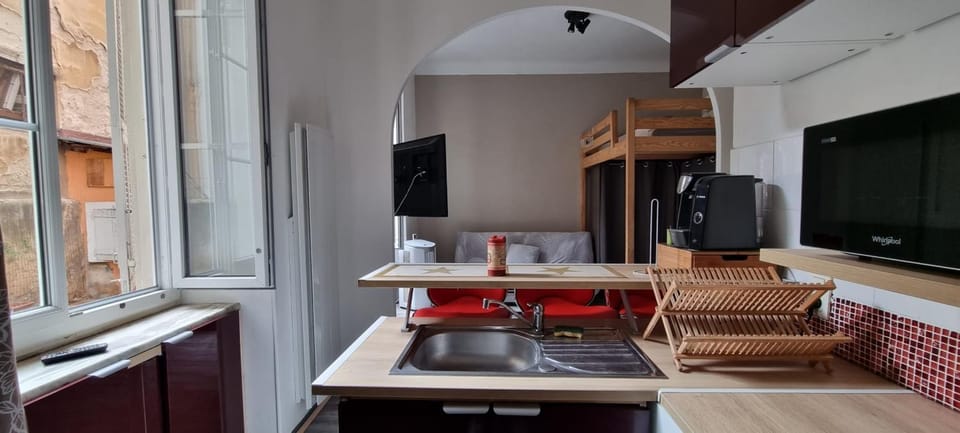 Charming 40 M Nice Center Apartment in Nice