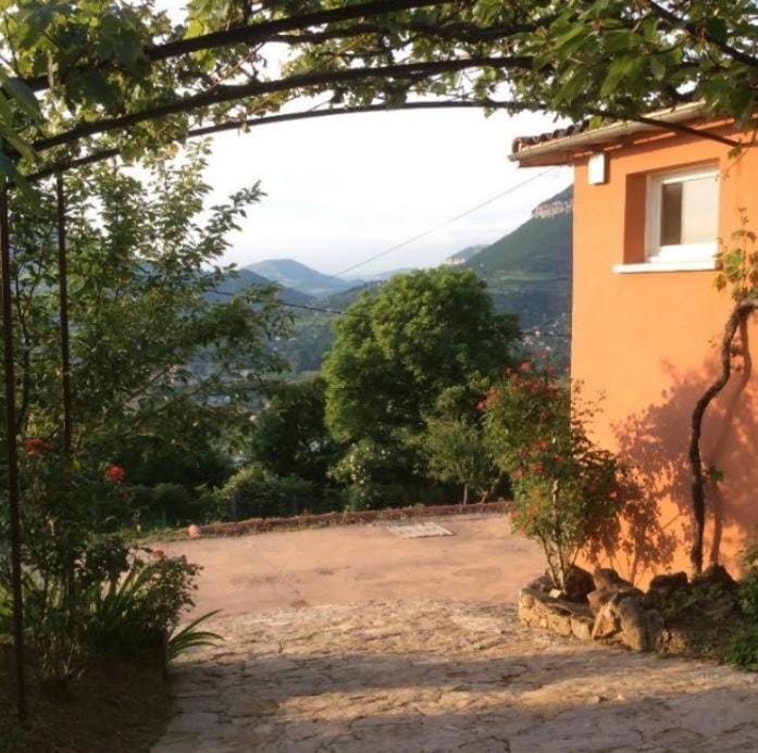 Maison avec vue imprenable Villa in Occitanie