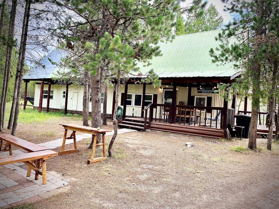 Grandma's Home in the Woods. Yellowstone Chalet in Island Park