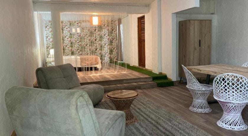 Space One Resort in Quepos