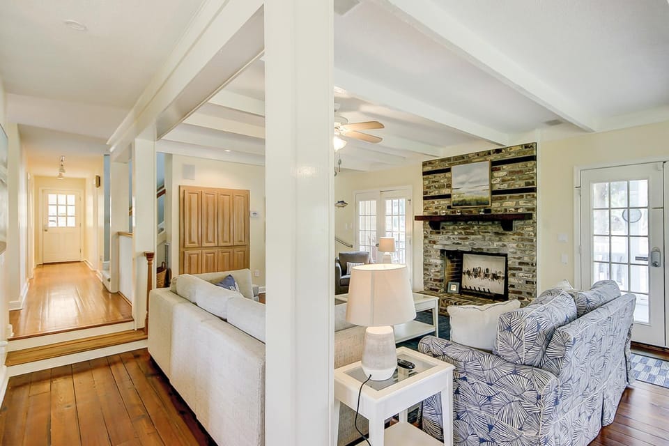 Under The Oaks House in Isle of Palms