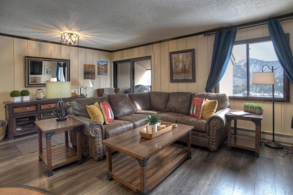 3 BR Angelhaus 308 House in Purgatory