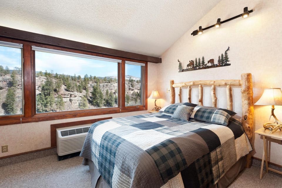 Tamarron Lodge Loft 506 House in La Plata County
