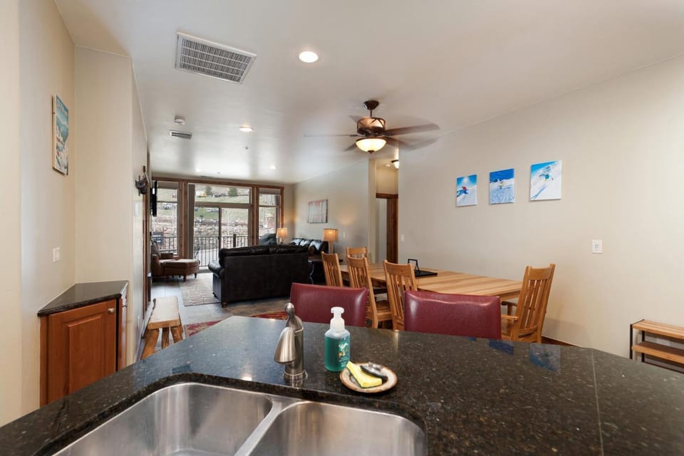 Peregrine Point 205 House in Purgatory