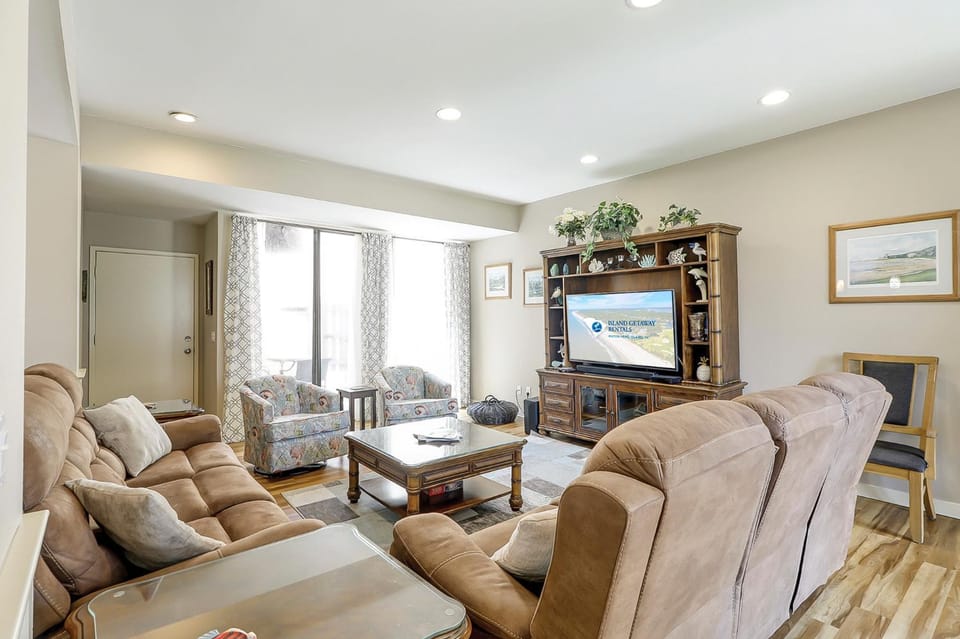 1262 Harbourtown Club Villa in Hilton Head Island