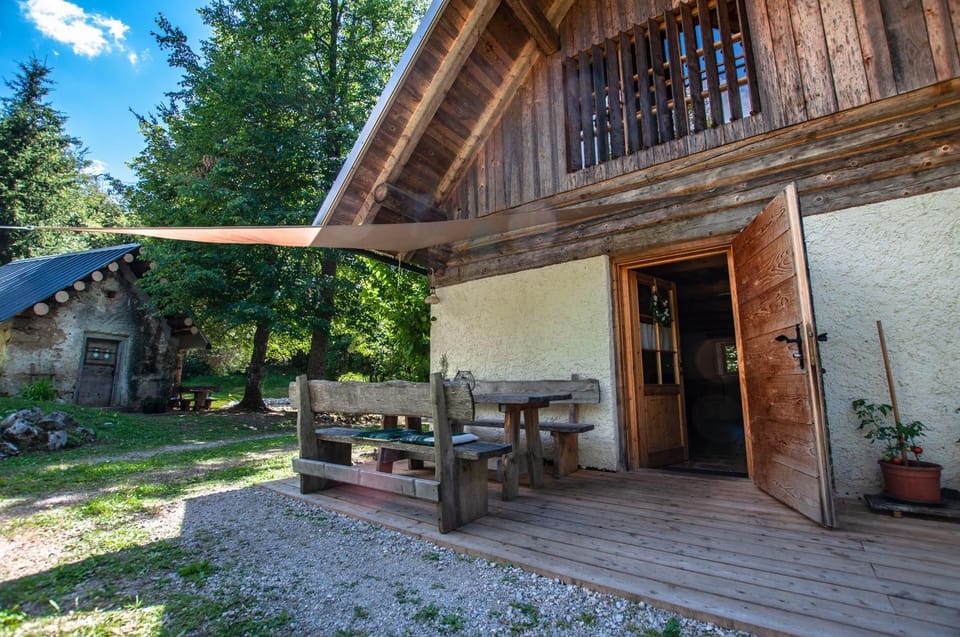 Patio, Facade/entrance