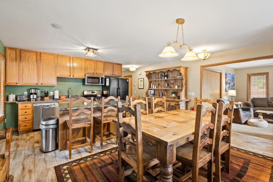 225 6th Avenue 4 House in Ouray