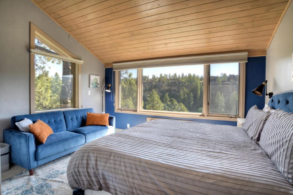Tamarron Lodge Suite 515 - The Blue Engineer - Durango CO House in La Plata County