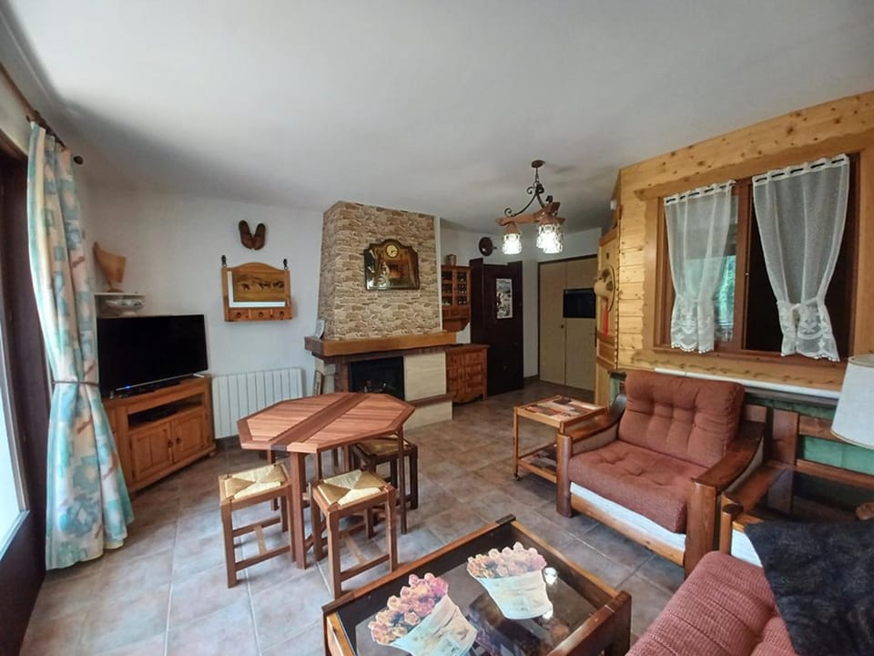 Charmant 2 pièces avec balcon et parking au Col du Corbier - FR-1-573-107 Apartment in Haute-Savoie