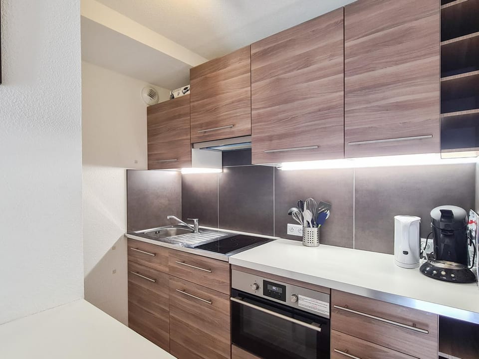 Studio neuf pour 4 pers. au centre de Flaine avec balcon - FR-1-425-170 Apartment in Arâches-la-Frasse