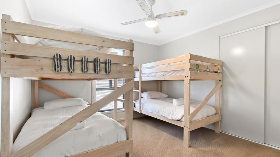 bunk bed