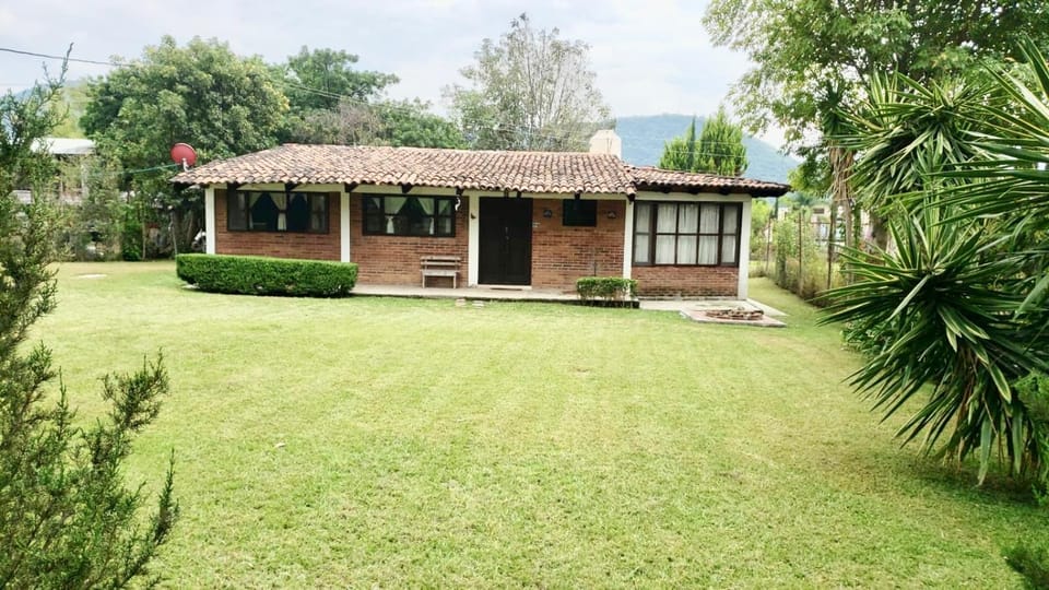 Cabaña cerca del Santuario Valle de Bravo House in State of Mexico