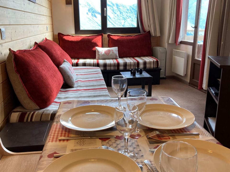 2 pièces avec vue sur vallée, balcon sud-ouest, proche commodités - FR-1-634-79 Apartment in Avoriaz