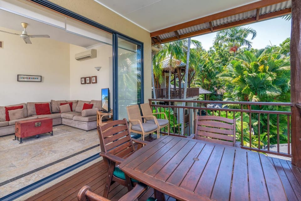 The Point Villa 10 House in Port Douglas