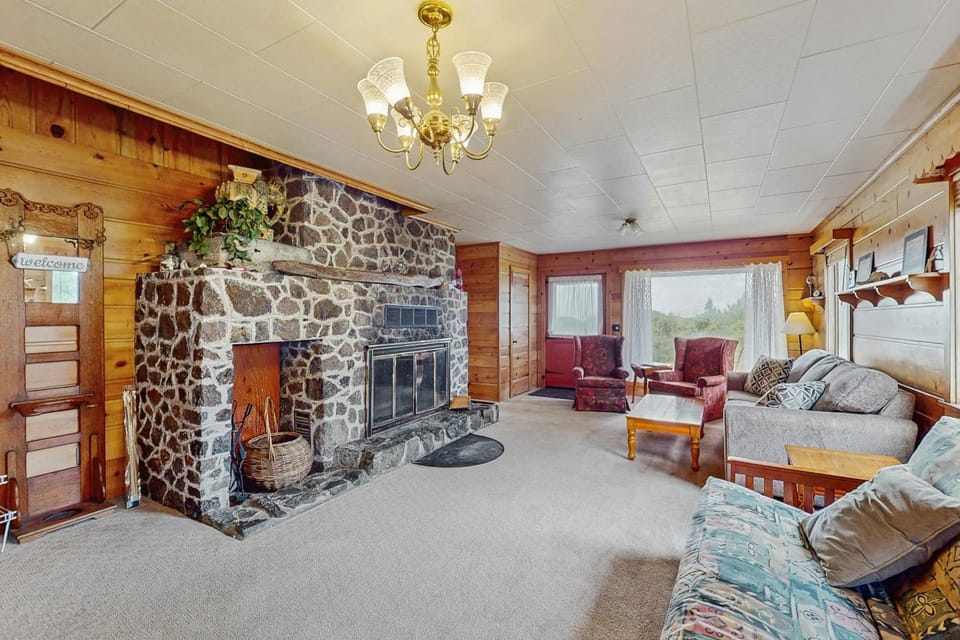 McKinnon's Beach House House in Rockaway Beach