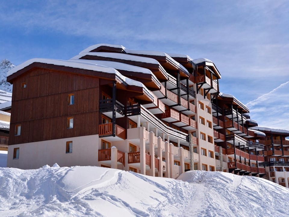 Appartement rénové avec balcon, ski aux pieds, animaux acceptés Apartment in Mâcot-la-Plagne