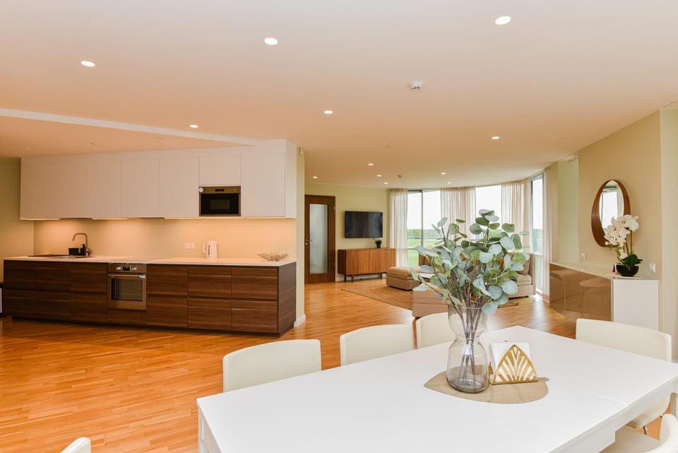 Kitchen or kitchenette, Living room, Dining area