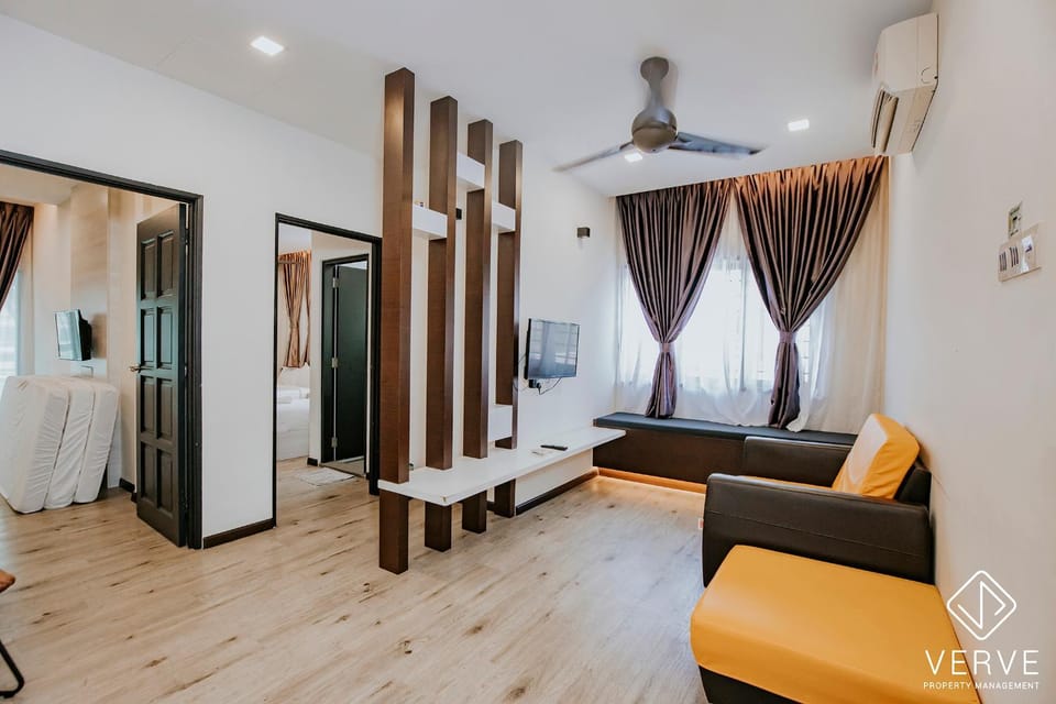 TV and multimedia, Living room, Seating area, air conditioner