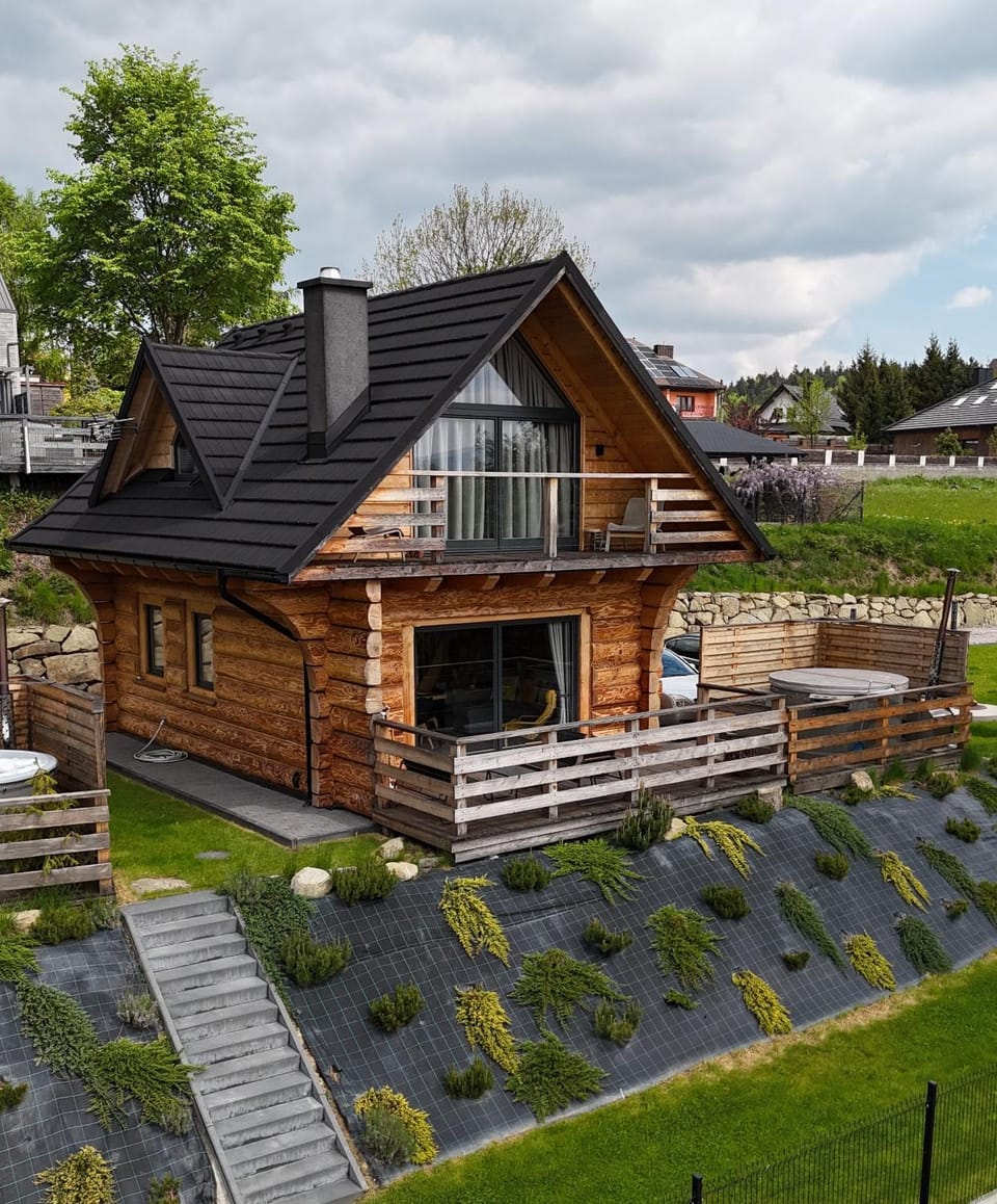 Property building, Spring, Day, Garden, Garden view