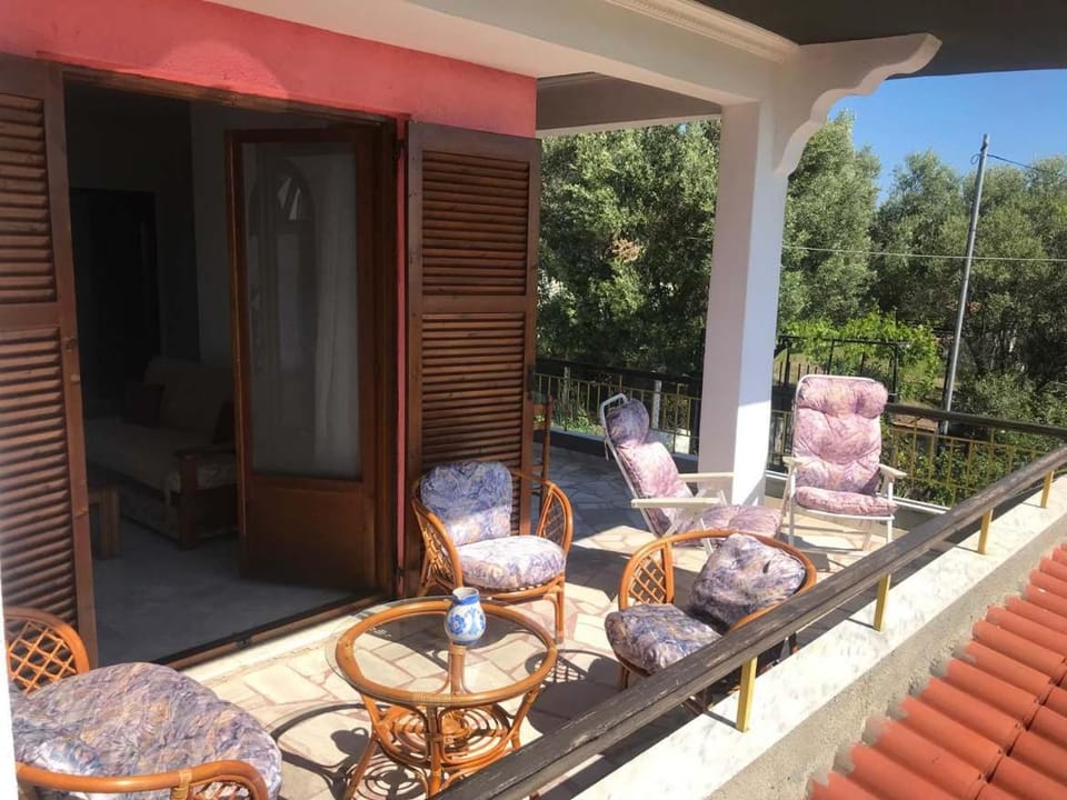 great first floor appartment with view Apartment in Halkidiki