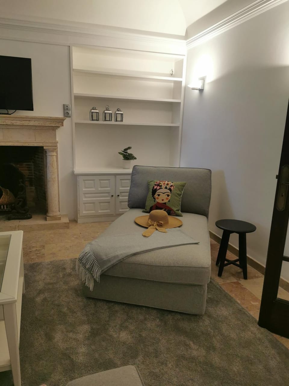 TV and multimedia, Photo of the whole room