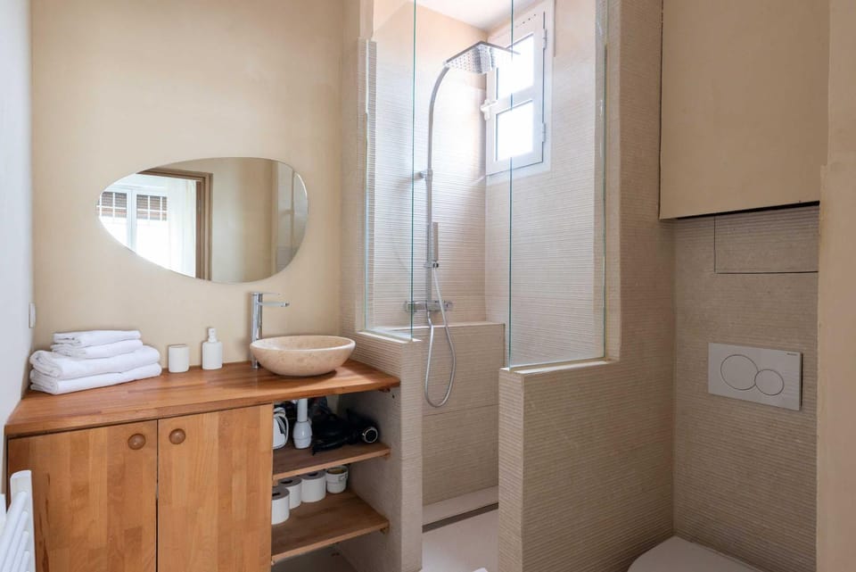 Nice apartment Juan-Les-Pins - 300m Beach Apartment in Antibes