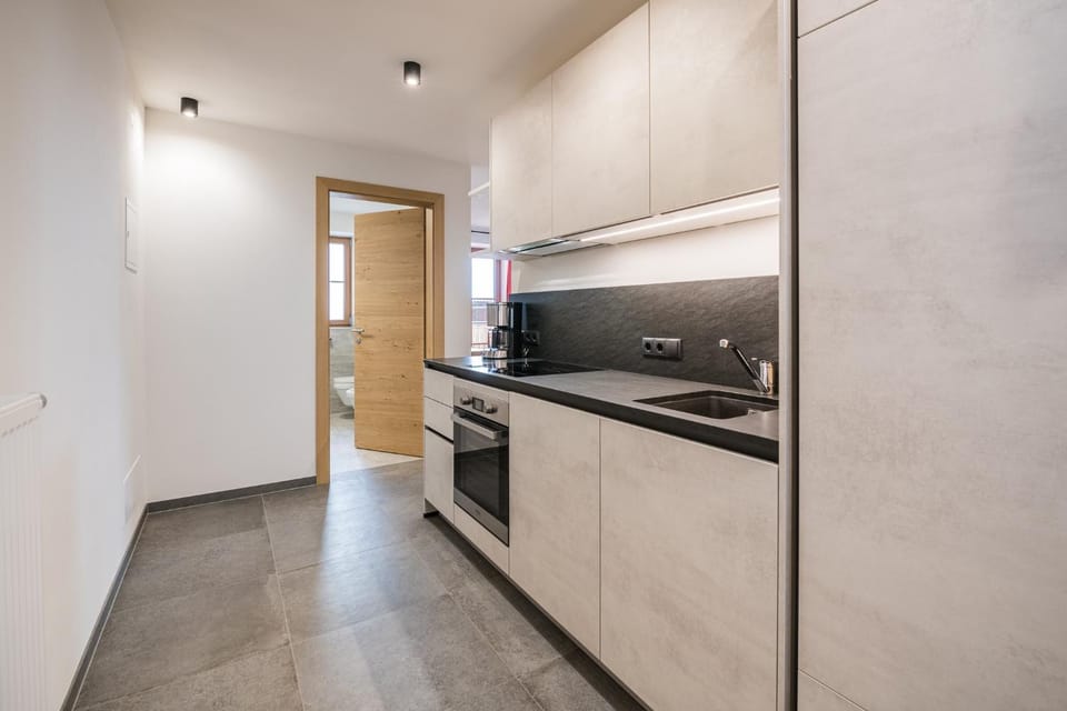 Property building, Kitchen or kitchenette, Living room