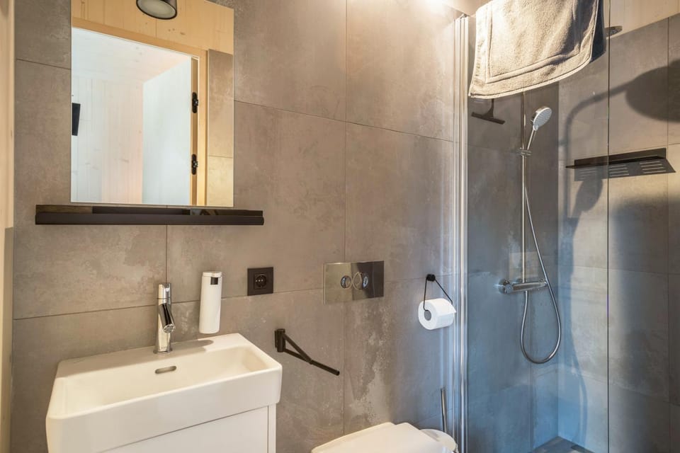 Bathroom, Living room