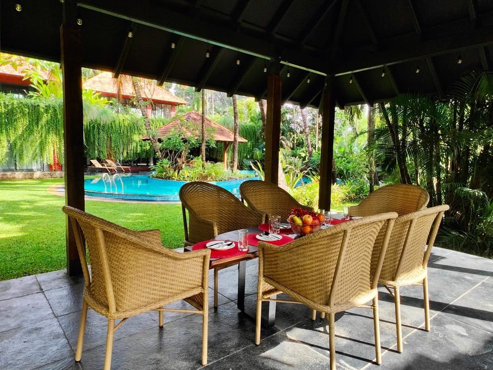 Seating area, Swimming pool