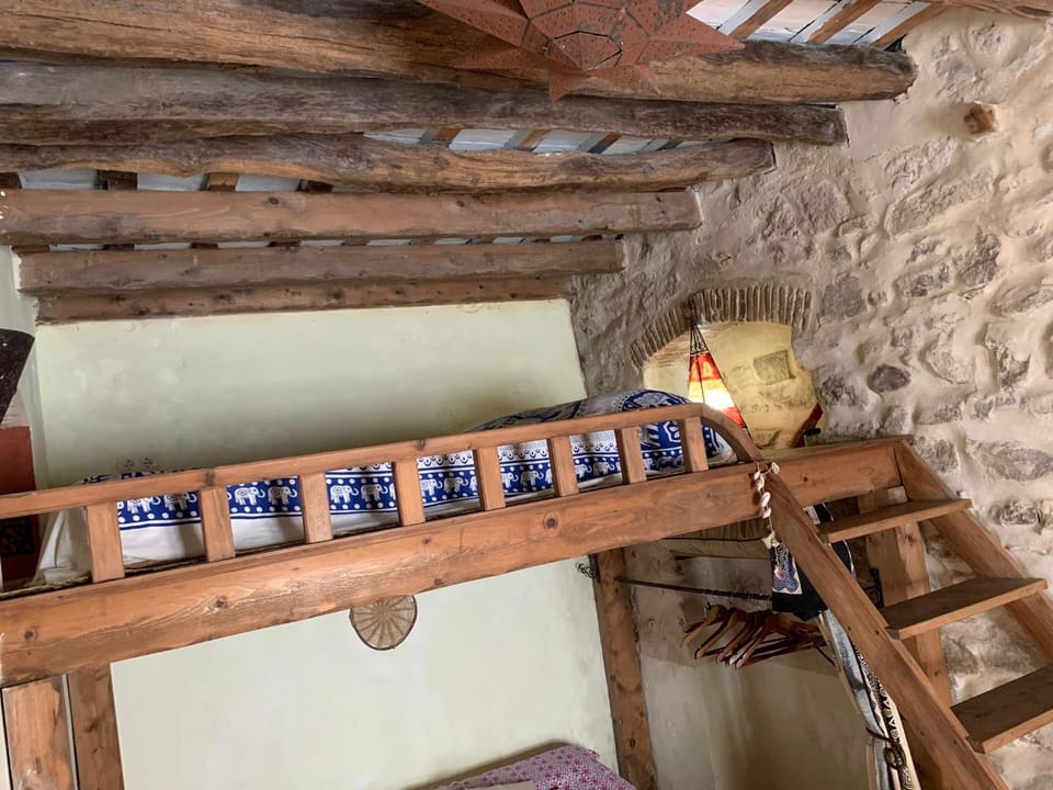 bunk bed