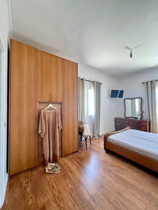 Bedroom, wardrobe