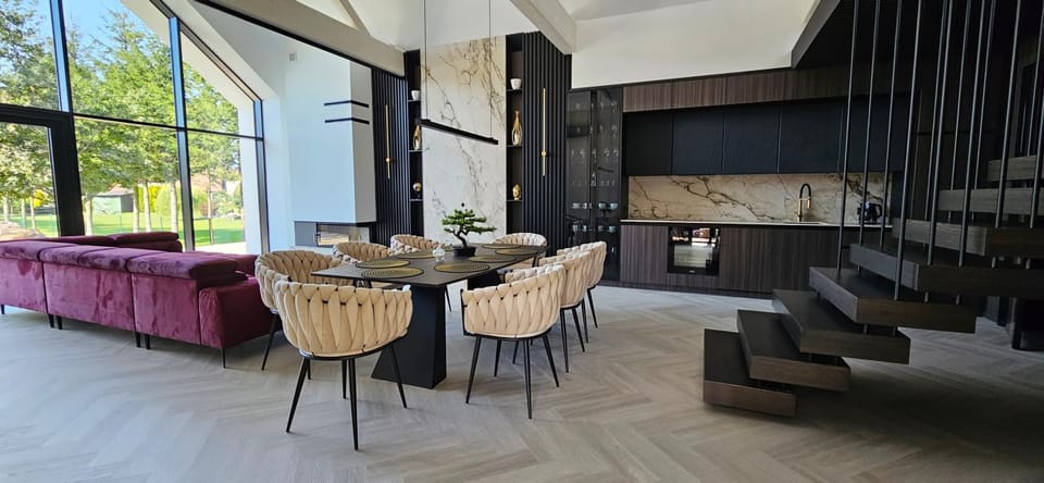 Living room, Seating area, Dining area