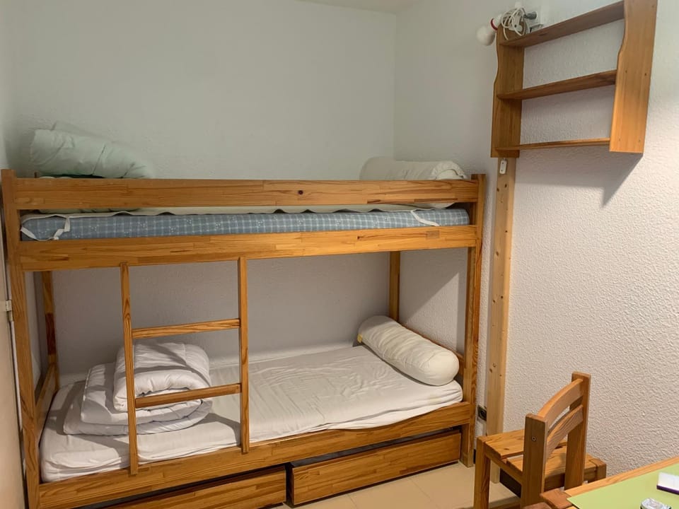 APPARTEMENT MONTAGNE Apartment in Provence-Alpes-Côte d'Azur
