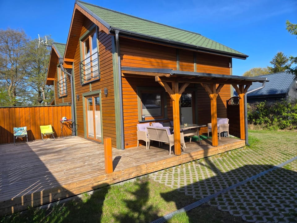 Domek całoroczny Tu Mi Miło w Lubkowie House in Pomeranian Voivodeship