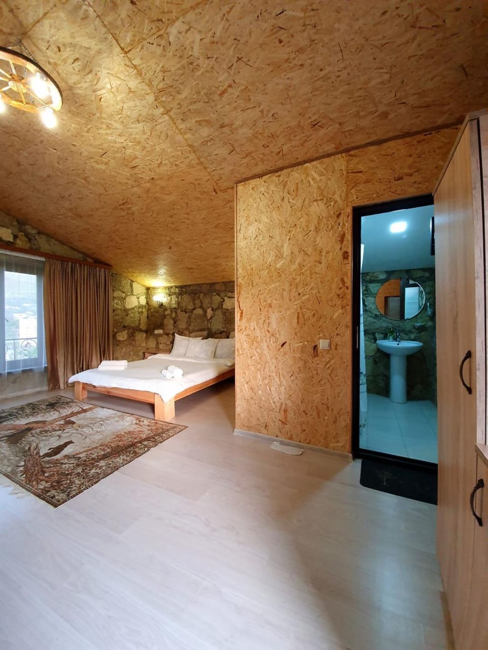 Toilet, Bed, Photo of the whole room, Bedroom, wardrobe