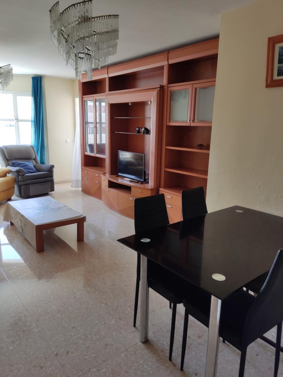 Communal lounge/ TV room