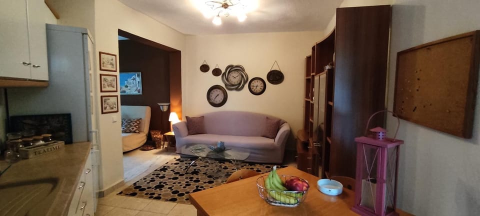 Sofia's Apartment 70m from the Sea in Toroni. Apartment in Halkidiki