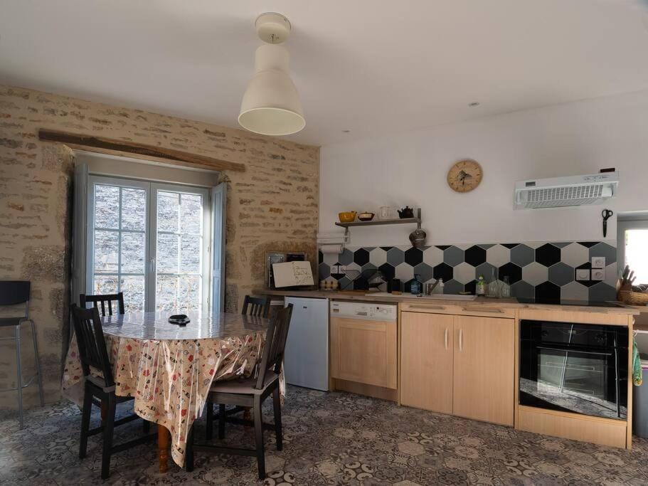 Au Pont Vert House in Bourgogne-Franche-Comté