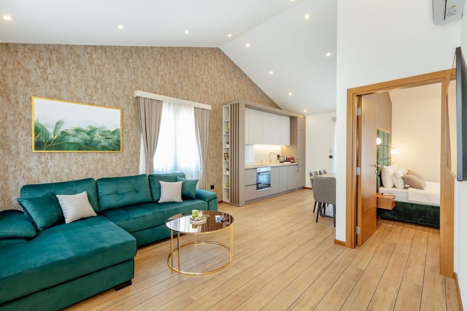 Living room, Bedroom, kitchen