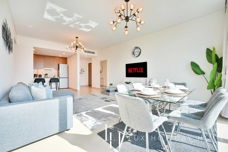 TV and multimedia, Living room, Dining area