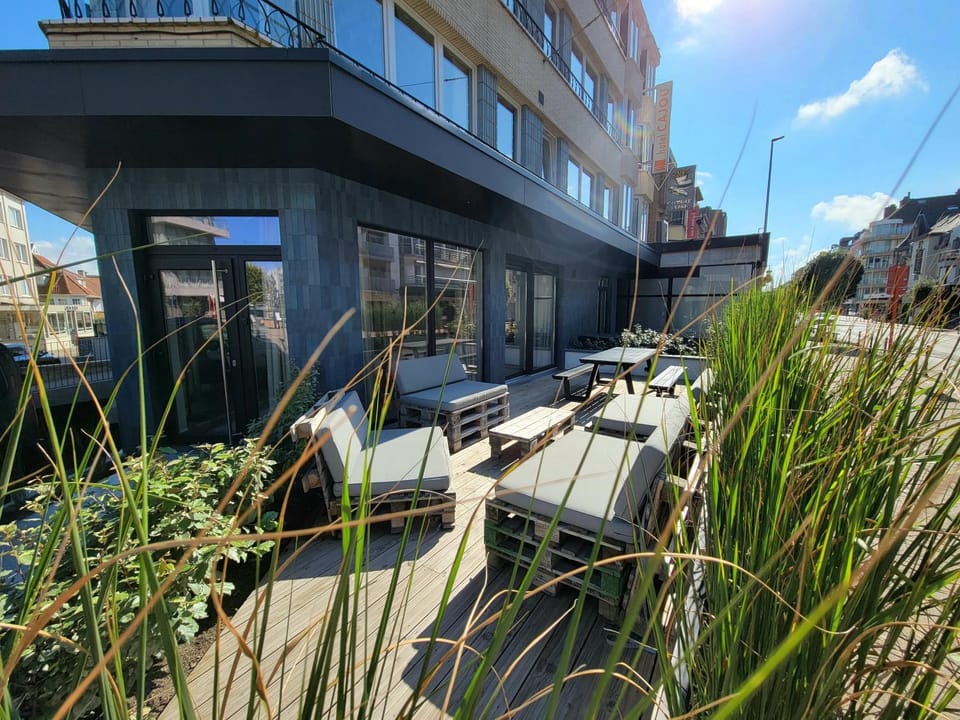 Family apartment on the ground floor with terrace - Panne A Côte Apartment in De Panne
