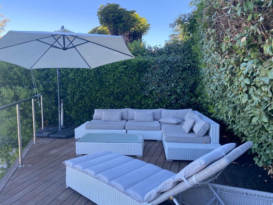 Villa Galateias, un coin de Paradis, superbe vue avec piscine privée Villa in Cannes