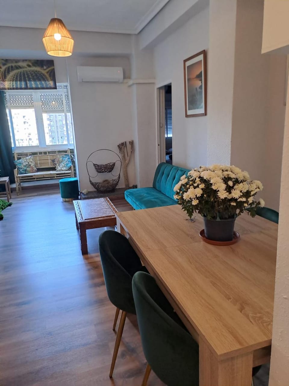 Living room, Dining area