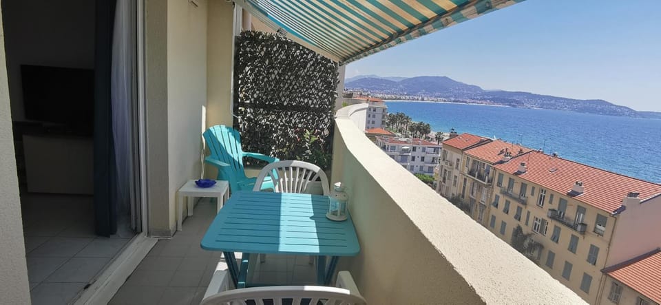 Studio Le Grand Bleu Fshh Apartment in Nice