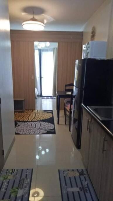 MOA Shore 2 1BR with Balcony WiFi Netflix Pool 4Pax Apartment in Pasay