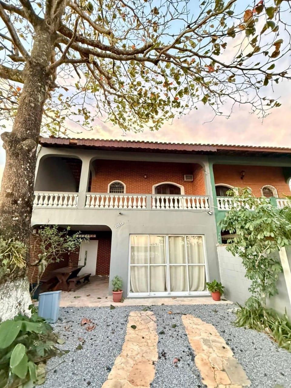 Casa frente ao mar/pé na areia no Indaiá até 18 pessoas House in Bertioga